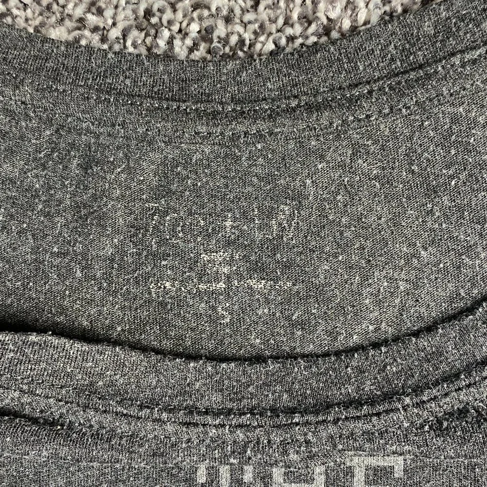 Zoe Liv Gray T-shirt Shirt Mountains Are Calling - Picture 3 of 4